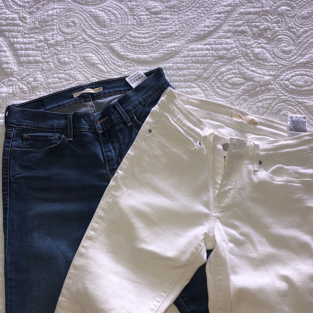 (2) Levi’s